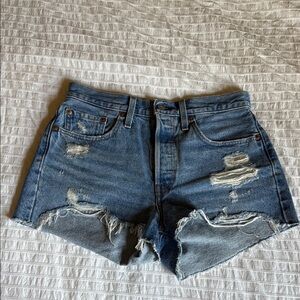 LEVI’S Denim Shorts Size 27